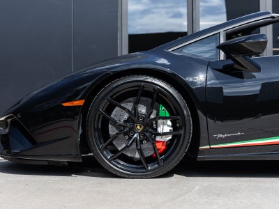 2019 Lamborghini Huracan Performante
