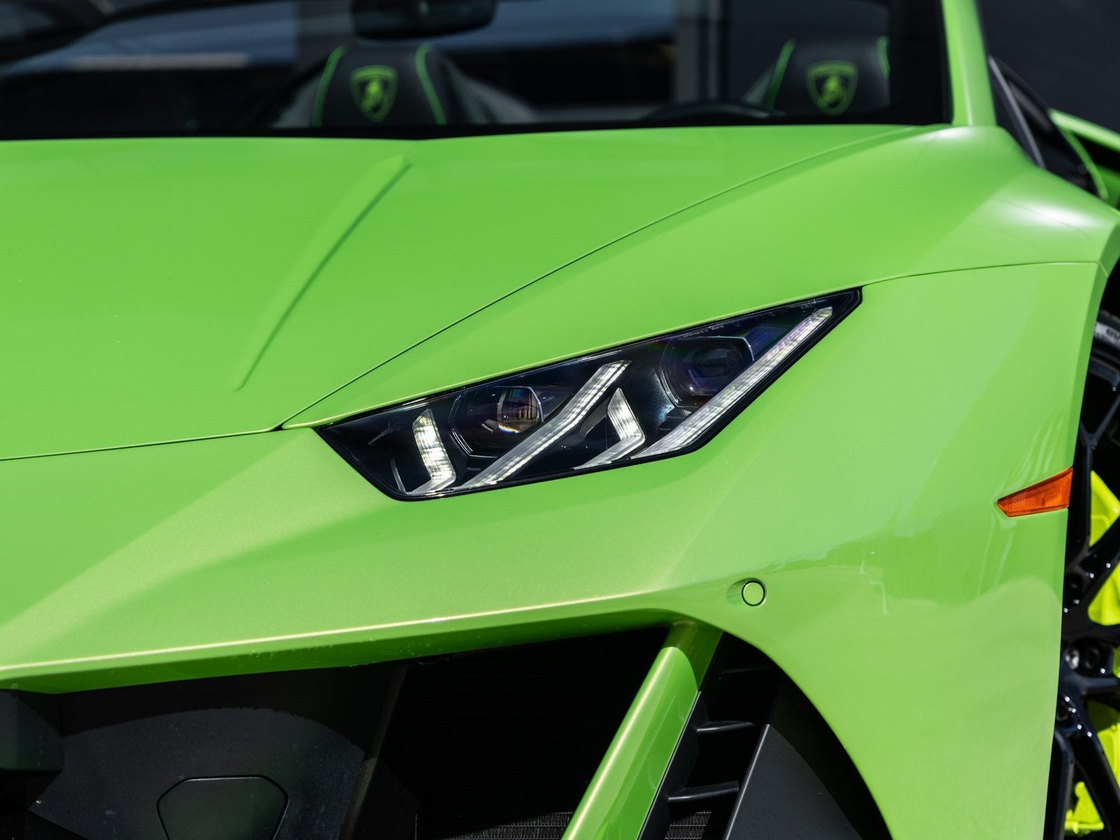 2023 Lamborghini Huracan EVO Base