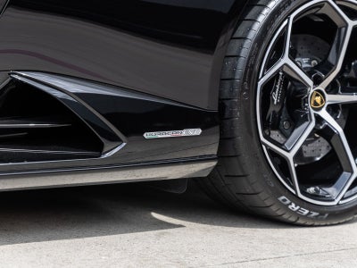 2020 Lamborghini Huracan EVO Base