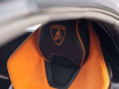 2023 Lamborghini Huracan EVO Base