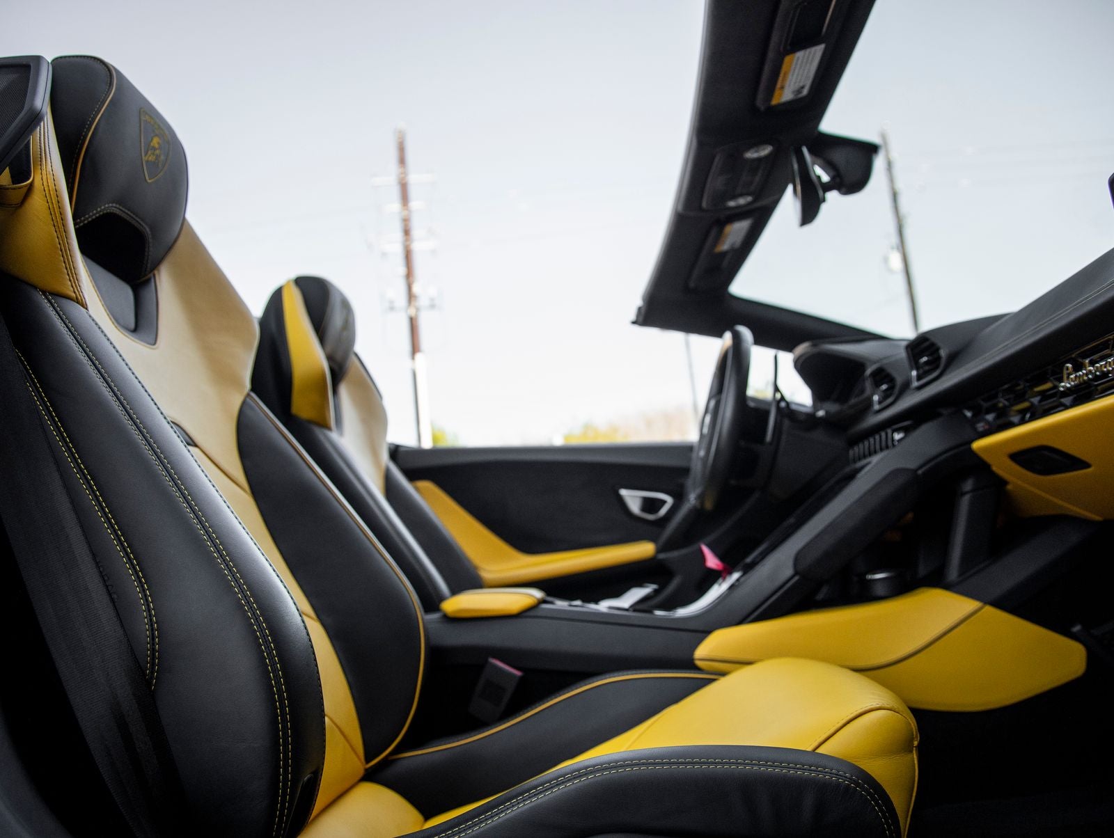 2020 Lamborghini Huracan EVO Base