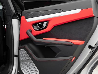 2020 Lamborghini Urus Base