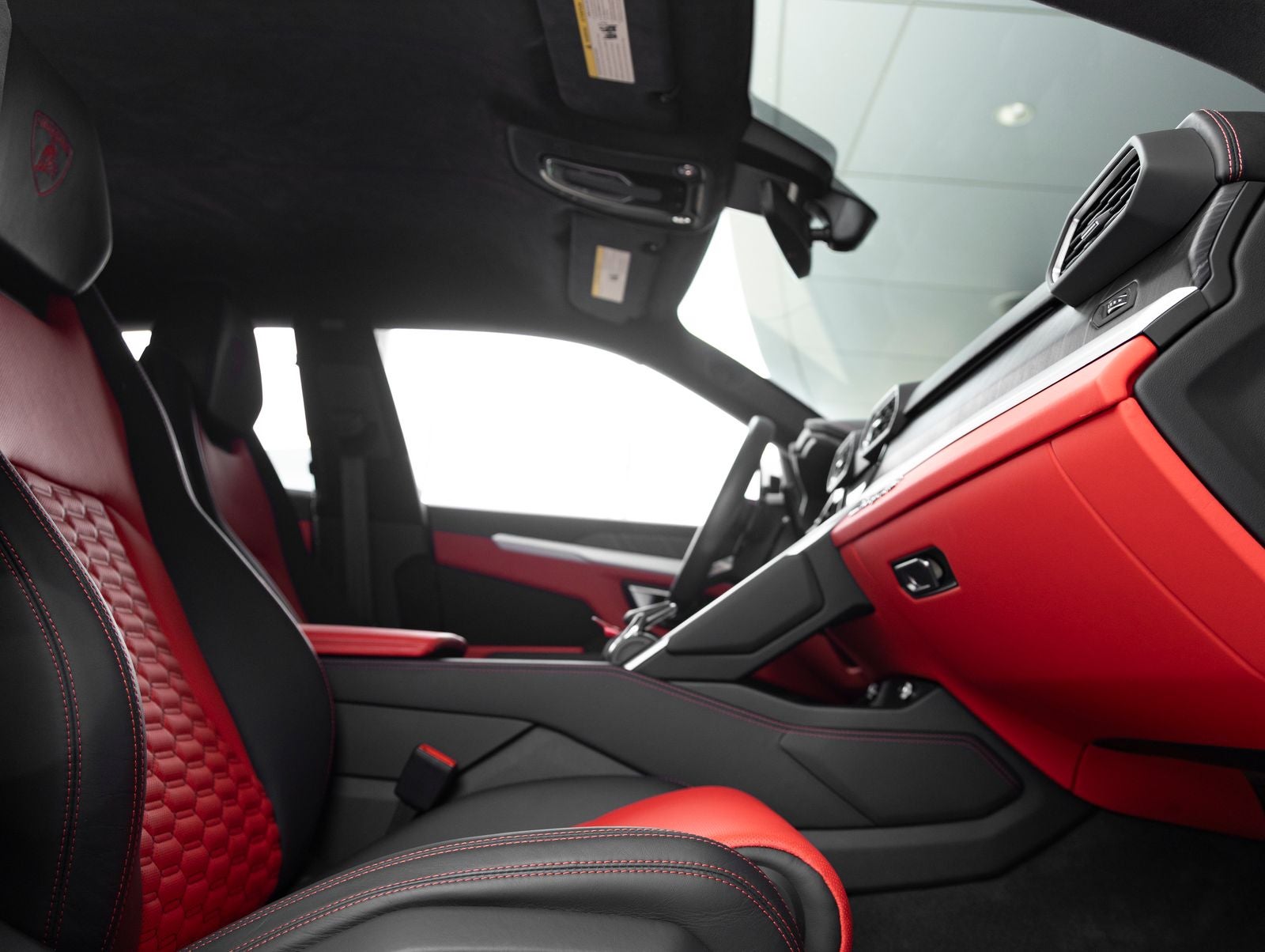 2020 Lamborghini Urus Base