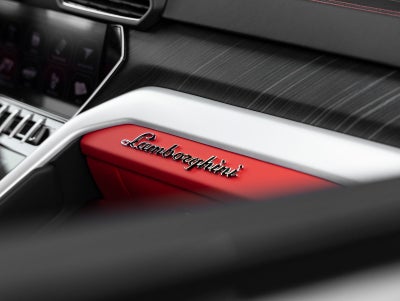 2020 Lamborghini Urus Base