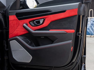 2022 Lamborghini Urus Base