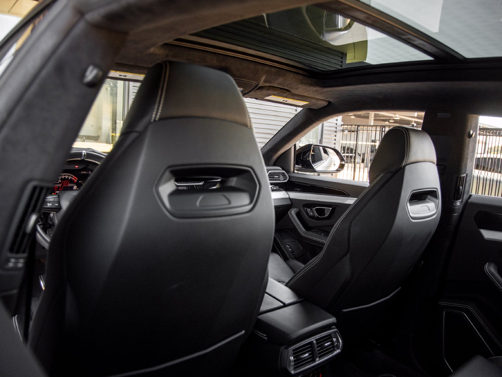 2021 Lamborghini Urus Base