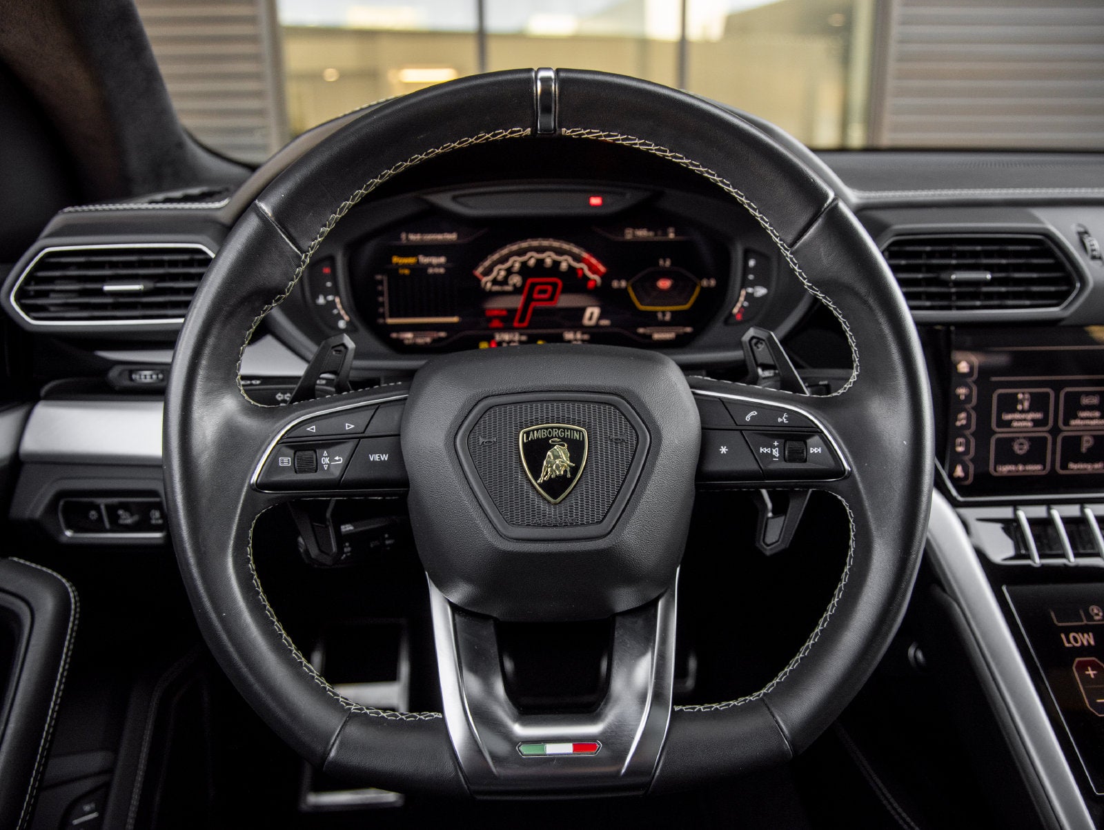 2021 Lamborghini Urus Base