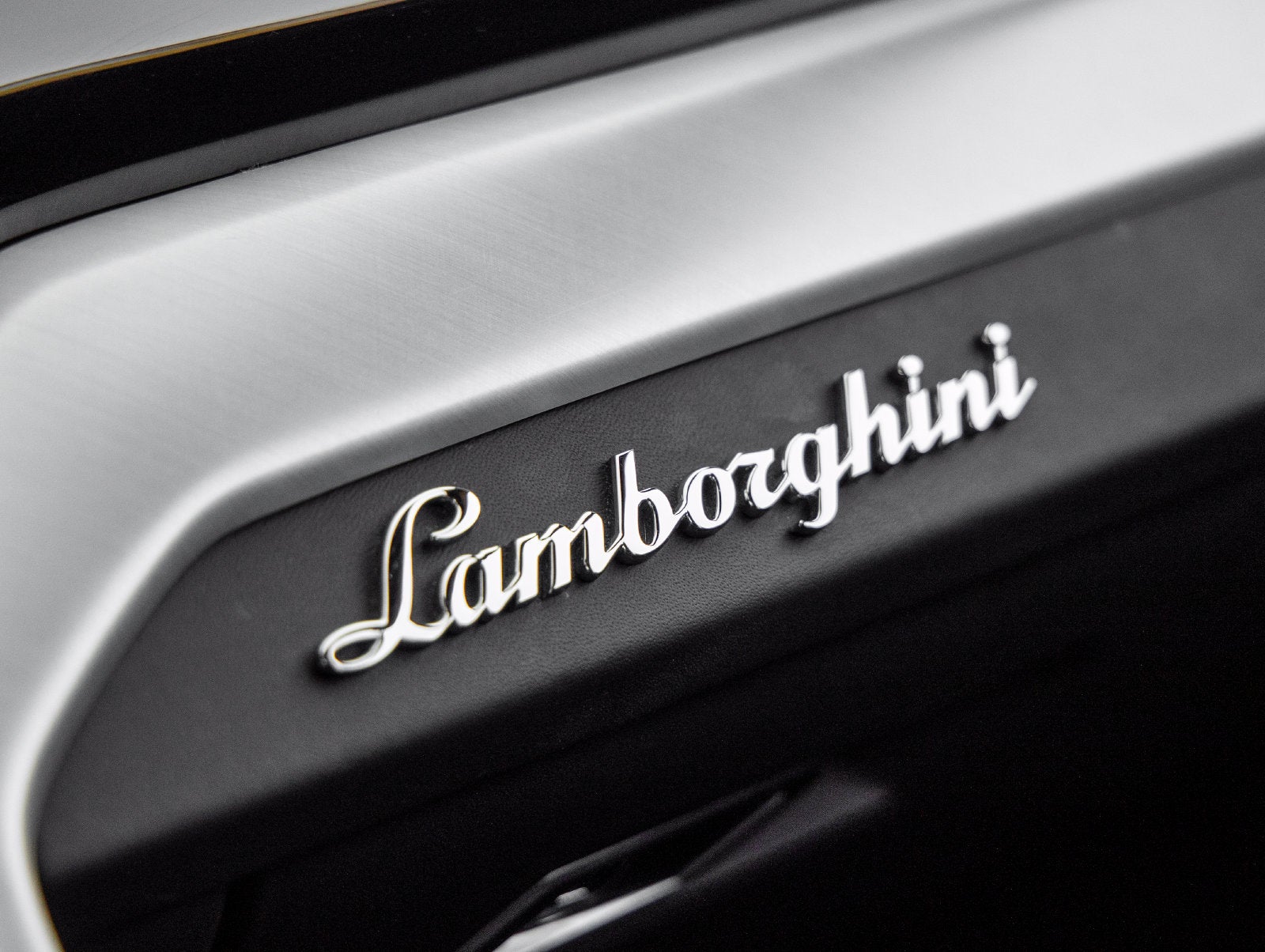 2021 Lamborghini Urus Base