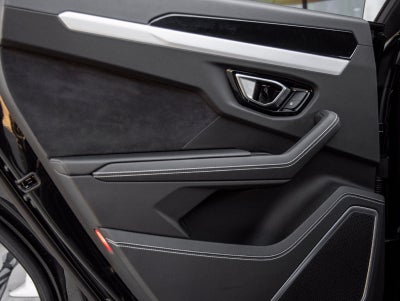 2021 Lamborghini Urus Base