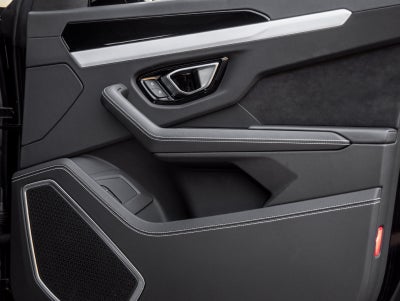 2021 Lamborghini Urus Base