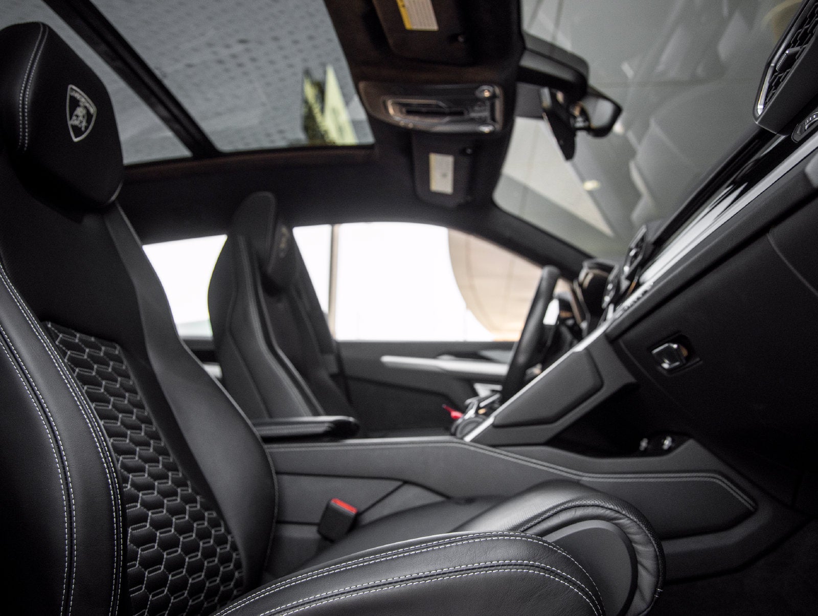 2021 Lamborghini Urus Base