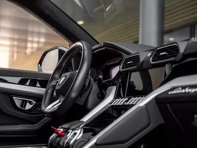 2021 Lamborghini Urus Base