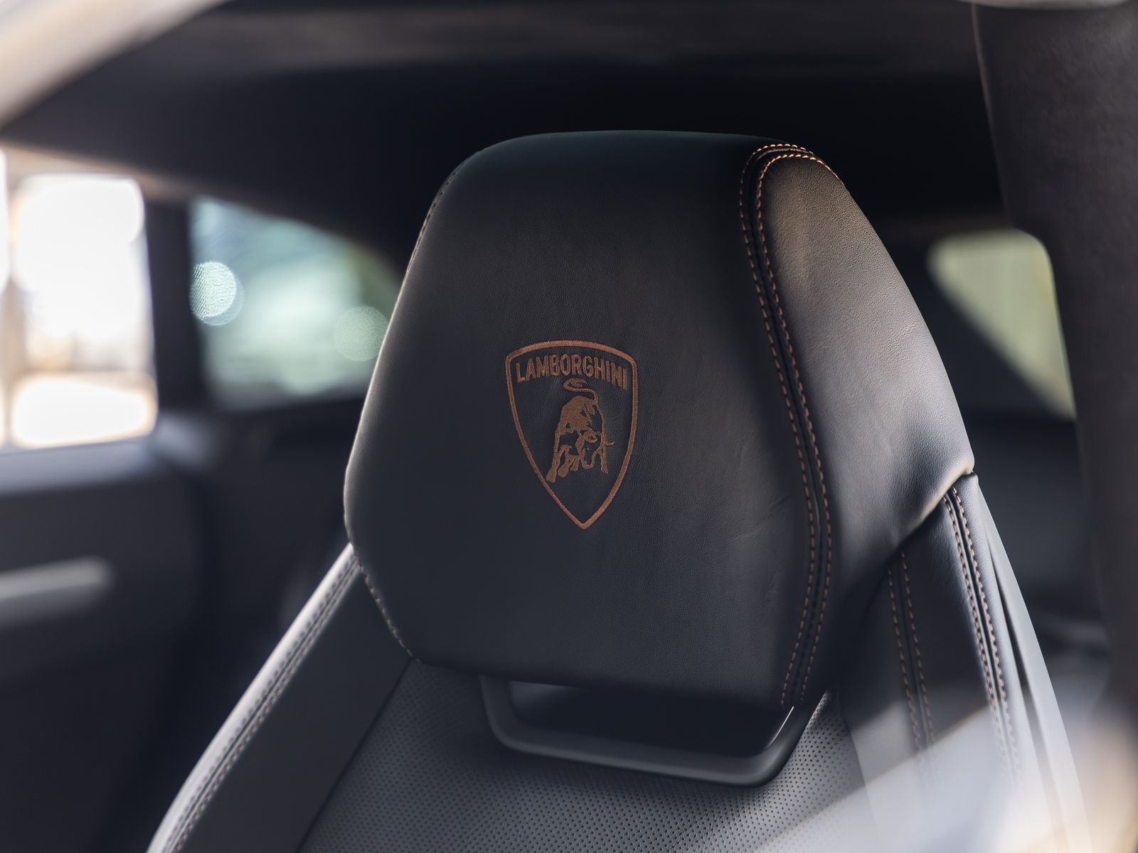 2021 Lamborghini Urus Base