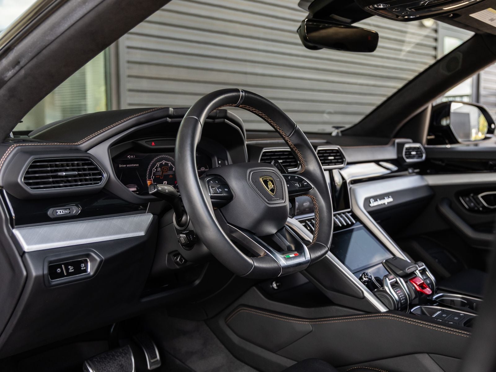 2021 Lamborghini Urus Base