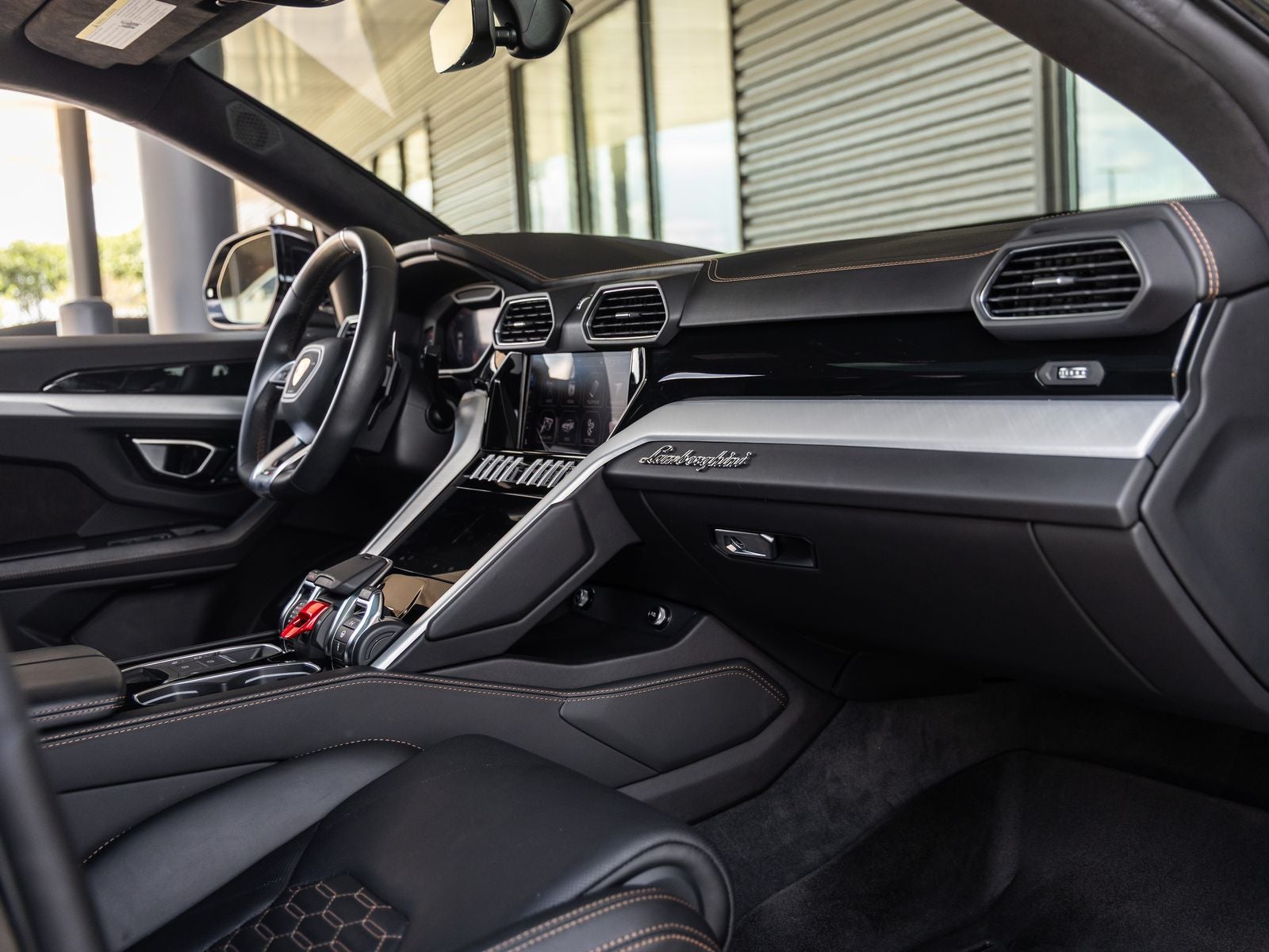 2021 Lamborghini Urus Base