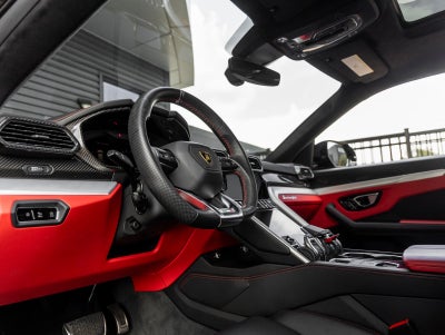 2022 Lamborghini Urus Base