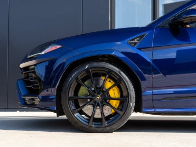 2021 Lamborghini Urus Base