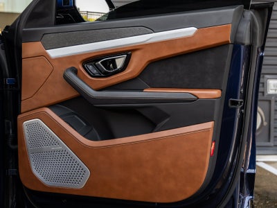 2021 Lamborghini Urus Base