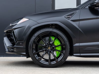 2023 Lamborghini Urus S