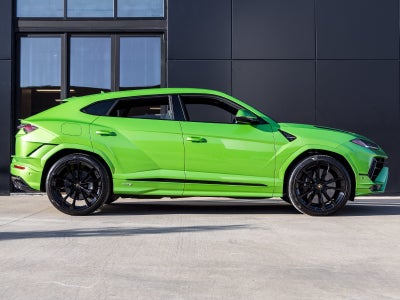 2024 Lamborghini Urus S