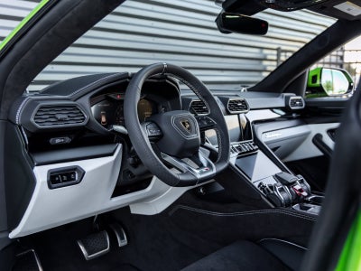 2024 Lamborghini Urus S