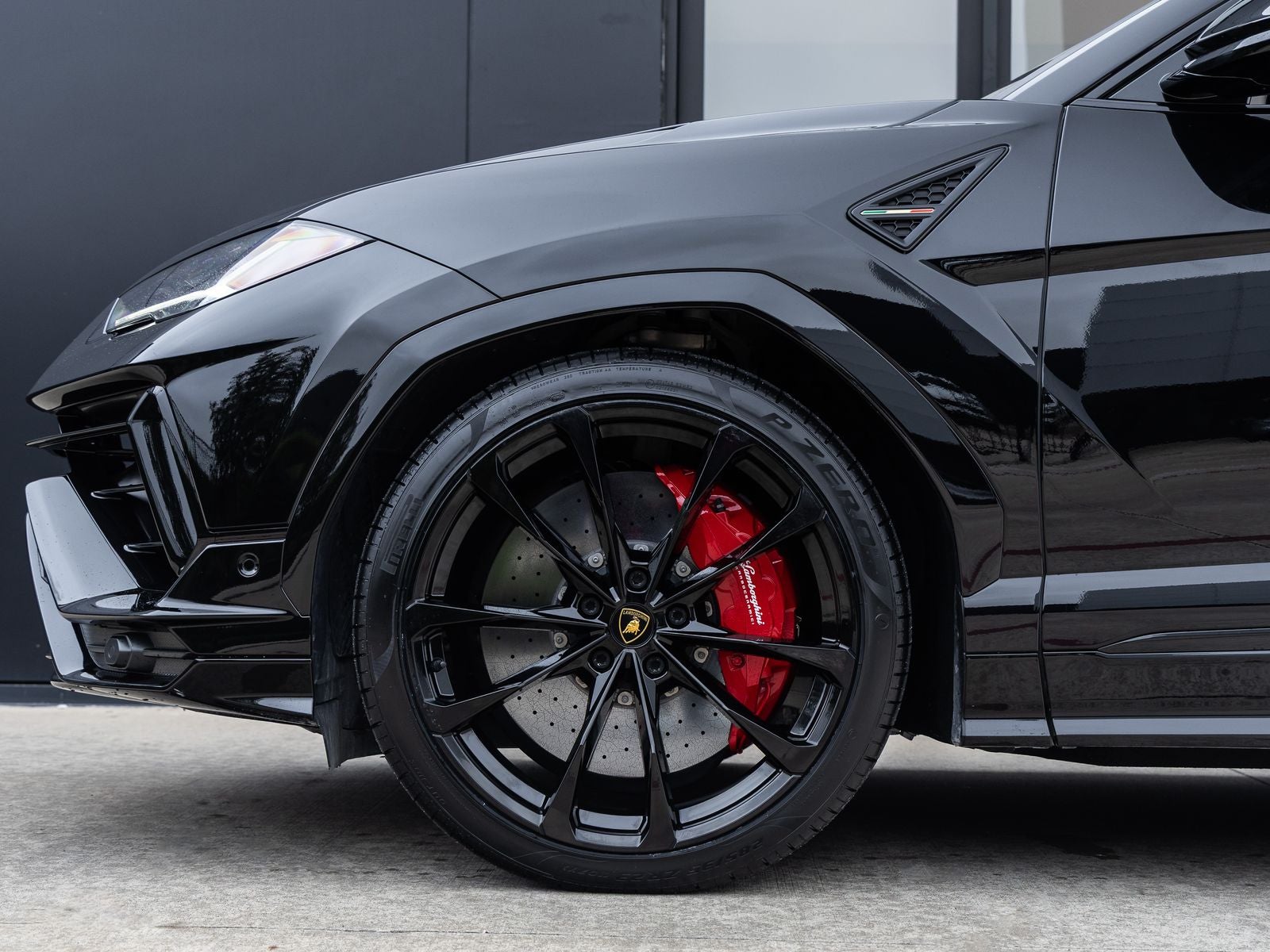 2024 Lamborghini Urus S
