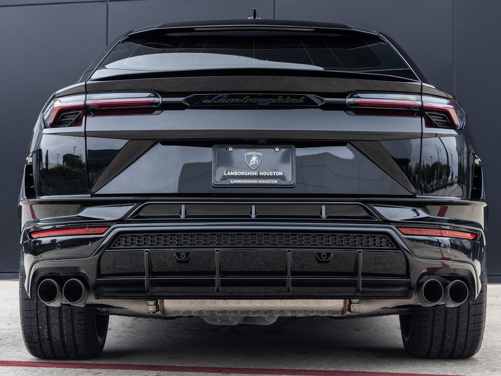 2024 Lamborghini Urus S