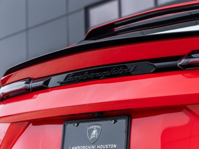 2024 Lamborghini Urus S