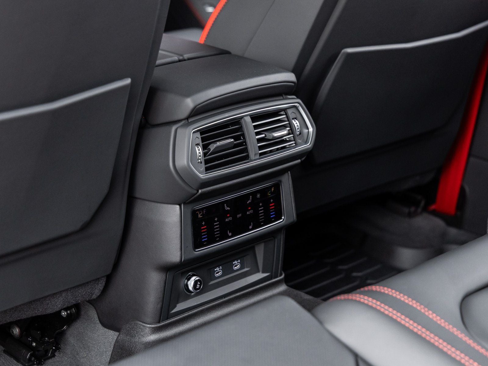 2024 Lamborghini Urus S