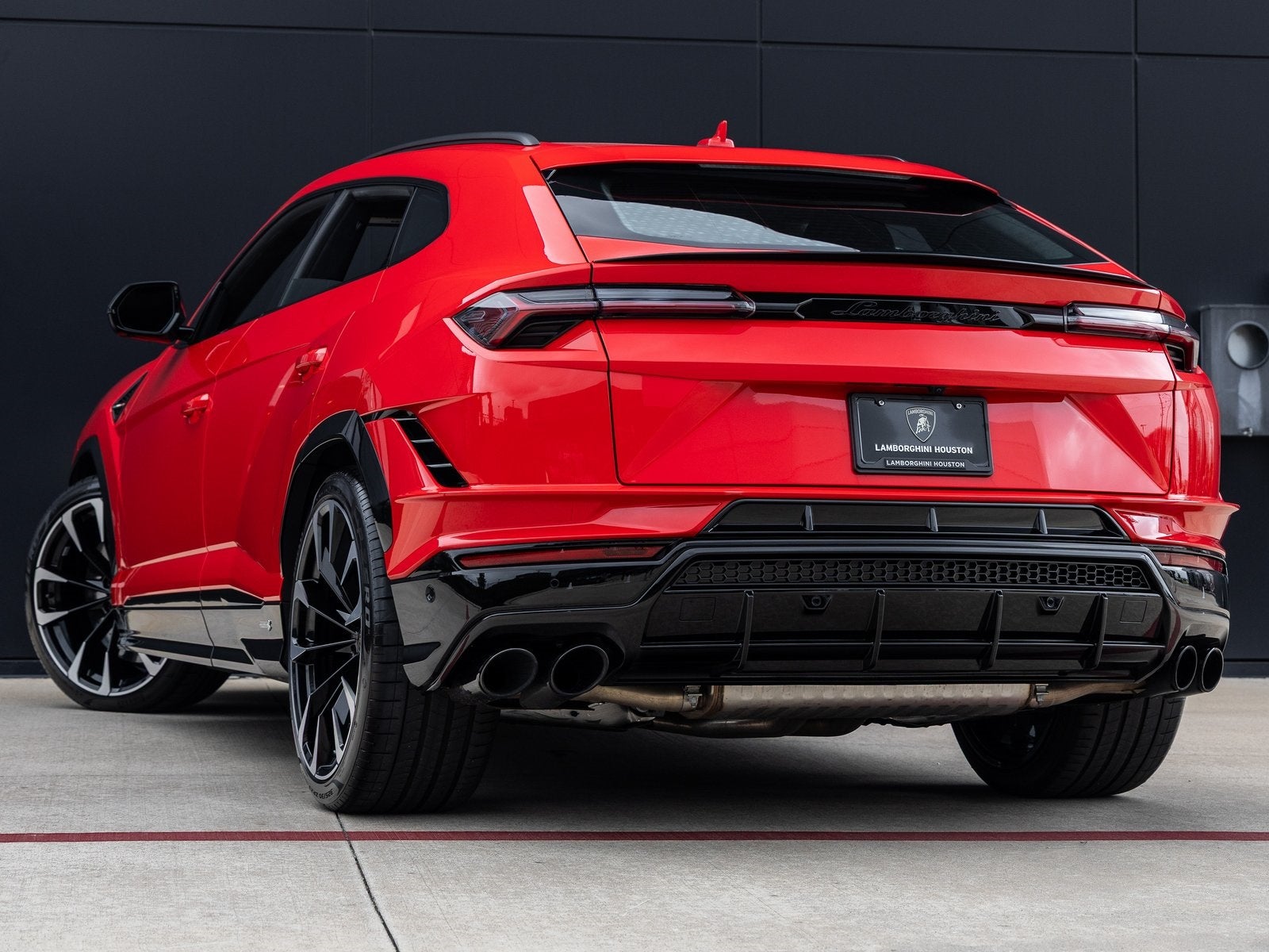 2024 Lamborghini Urus S