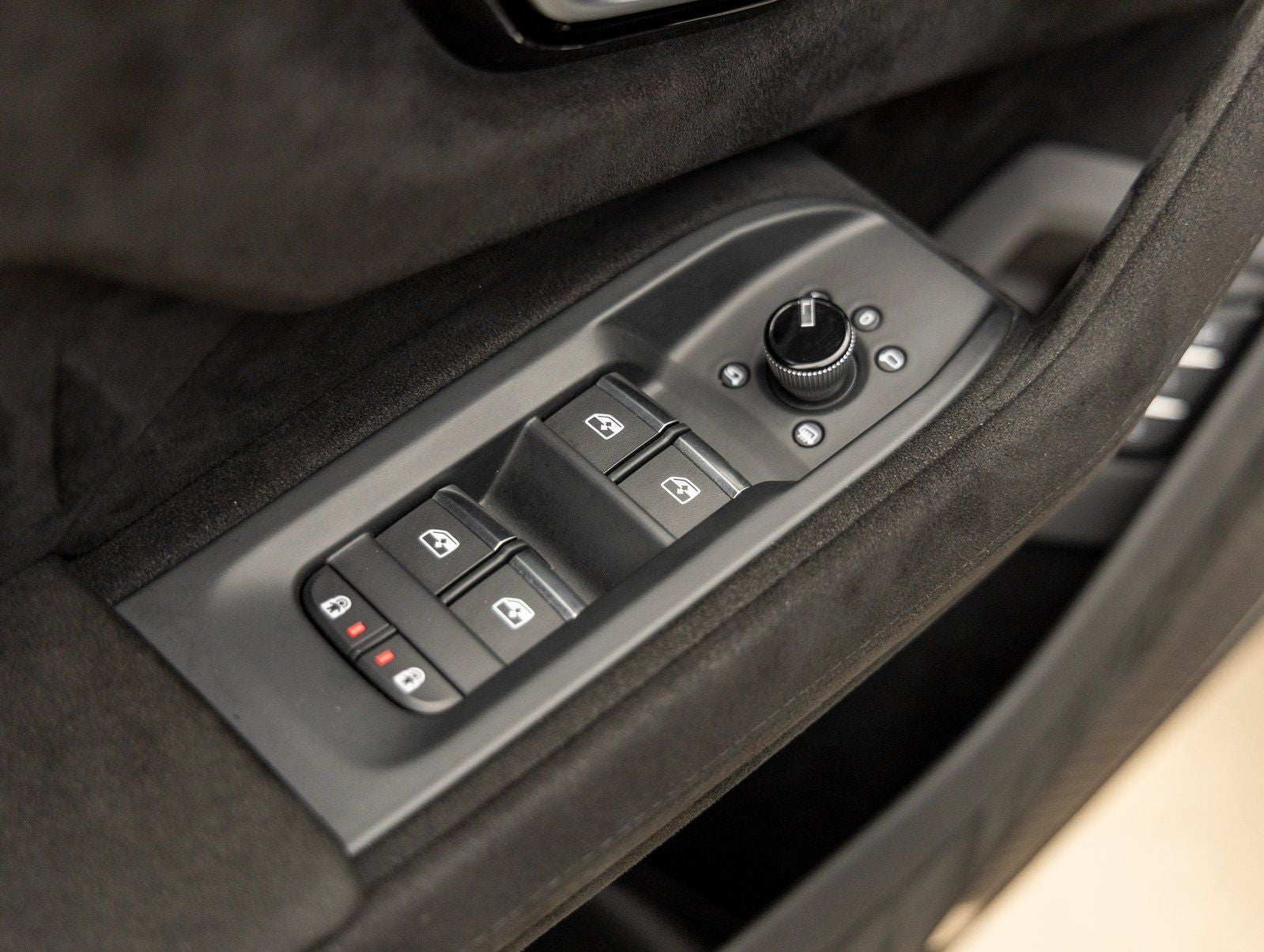 2024 Lamborghini Urus Performante