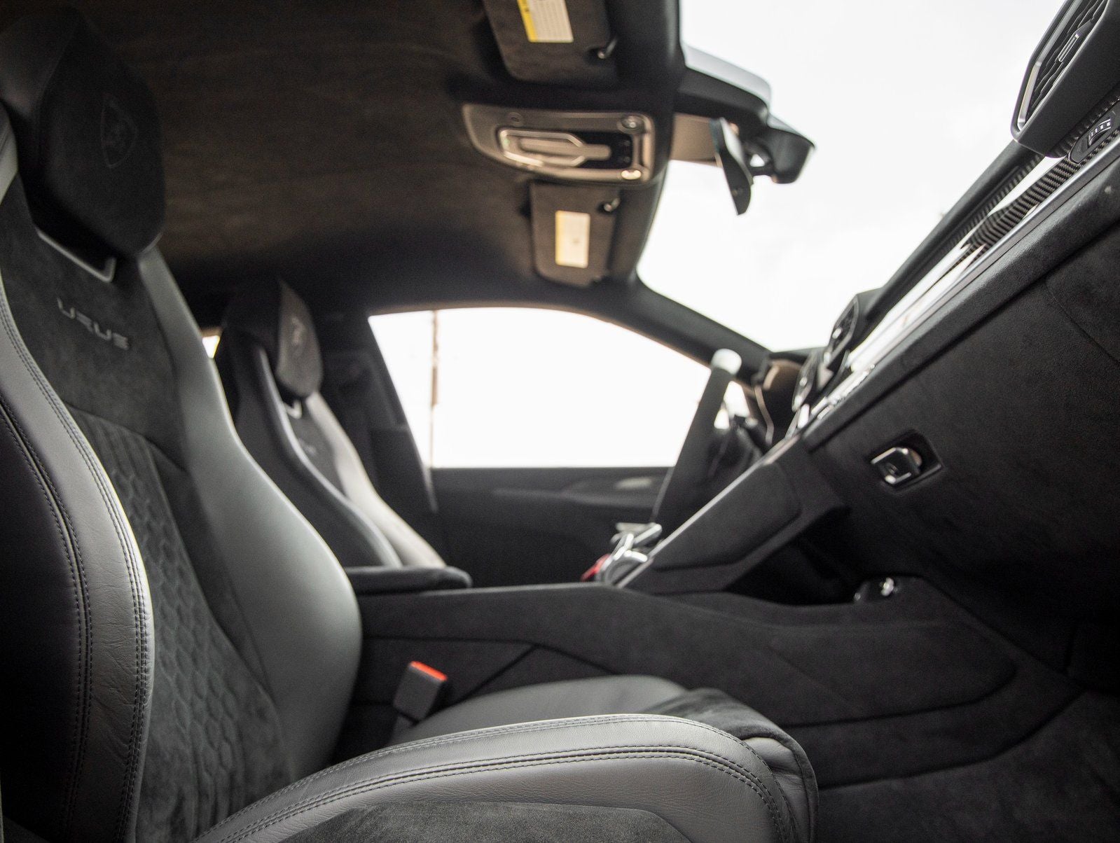 2024 Lamborghini Urus Performante