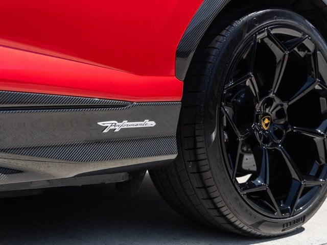 2024 Lamborghini Urus Performante