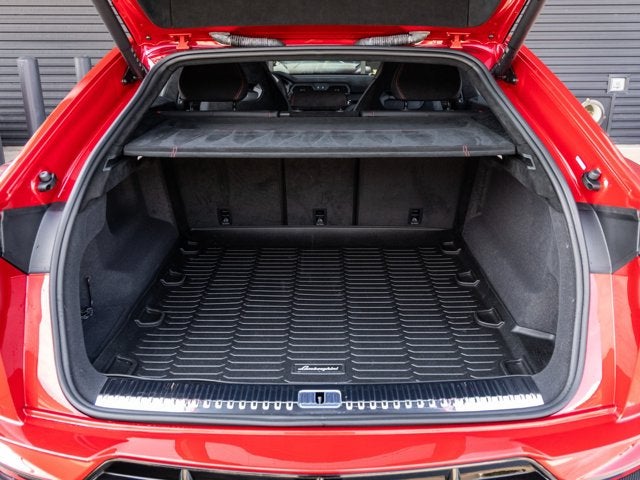 2024 Lamborghini Urus Performante