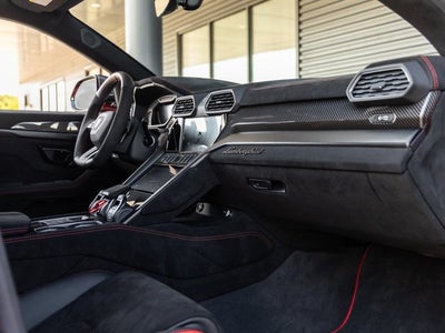 2024 Lamborghini Urus Performante