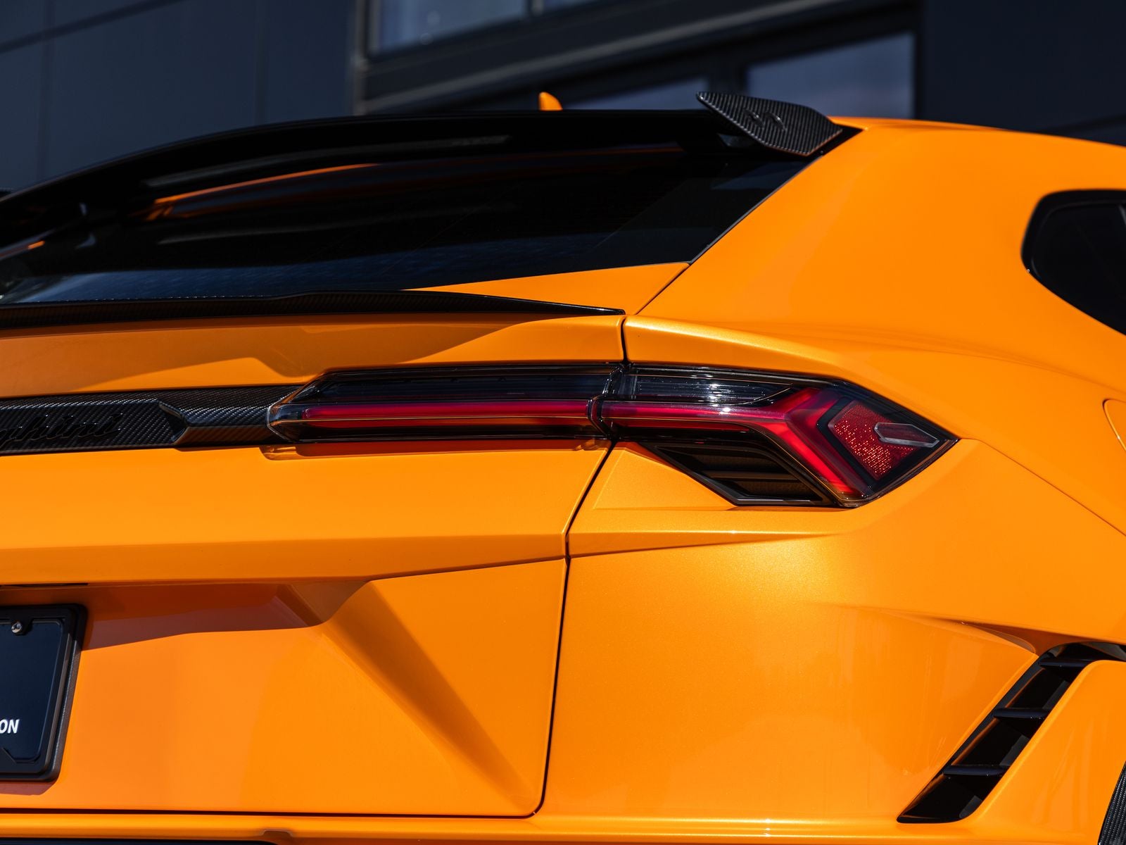 2024 Lamborghini Urus Performante