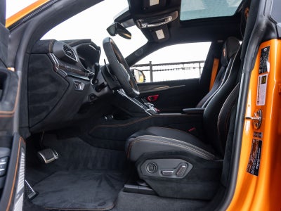 2024 Lamborghini Urus Performante