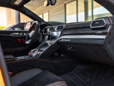 2024 Lamborghini Urus Performante