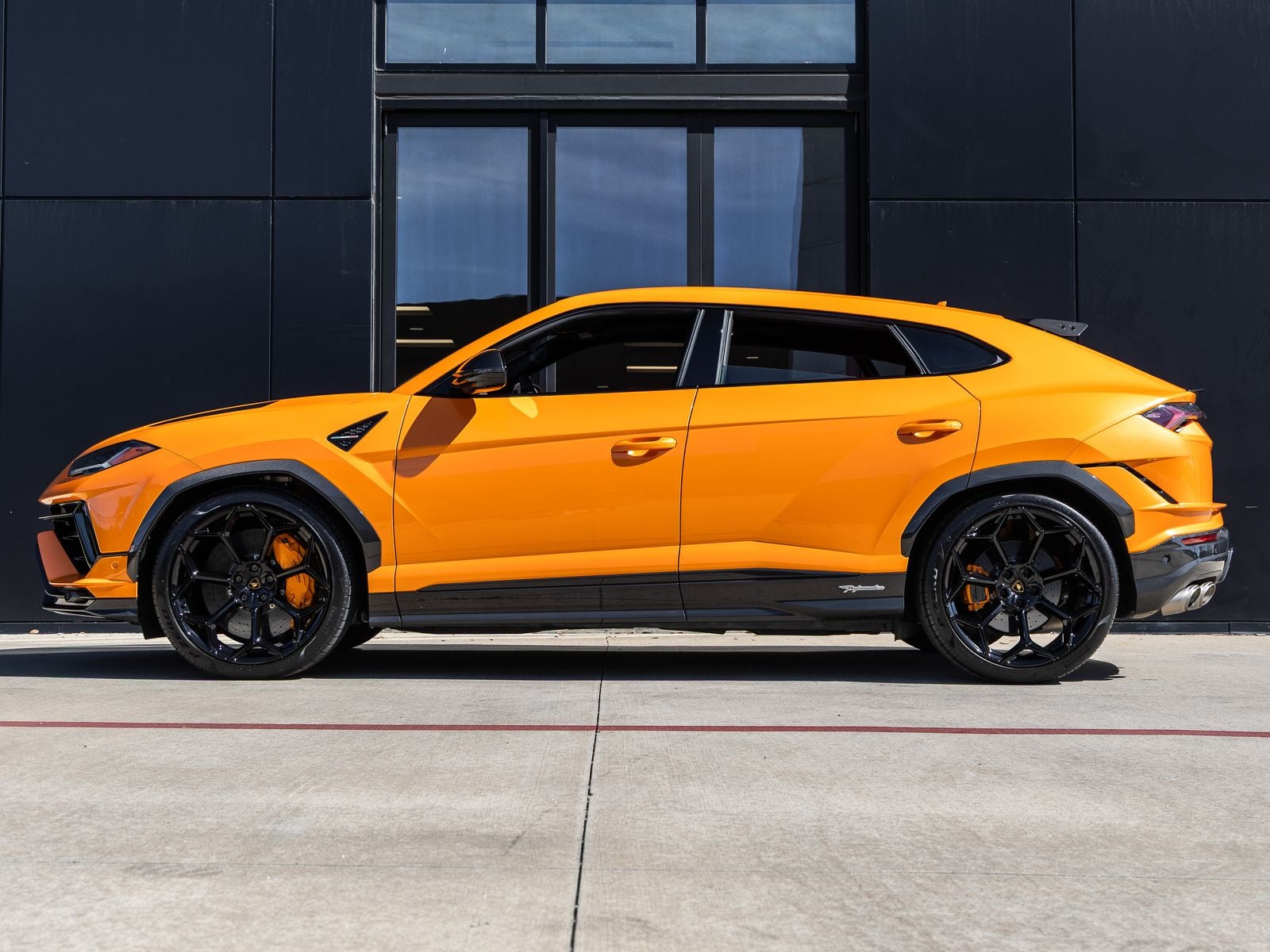 2024 Lamborghini Urus Performante