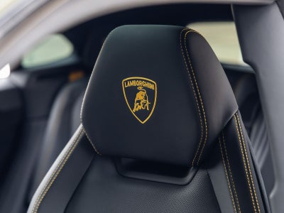 2024 Lamborghini Urus Performante