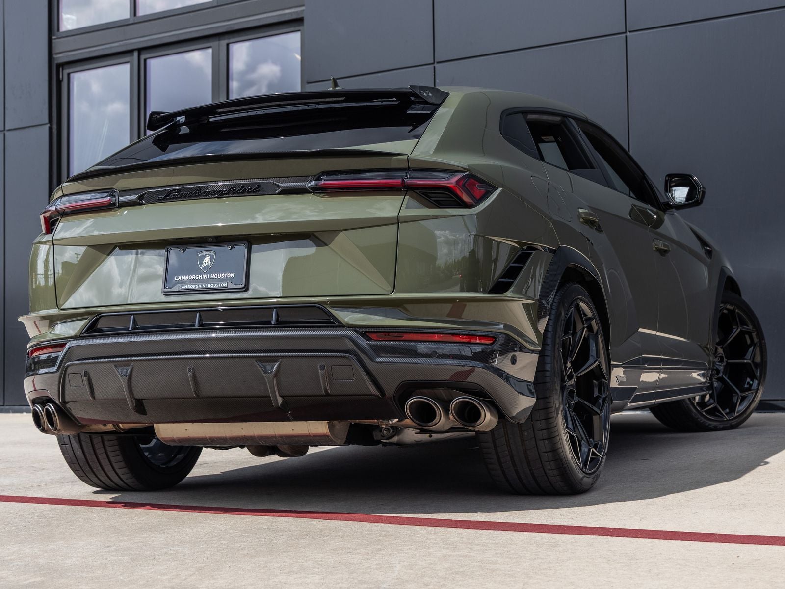 2024 Lamborghini Urus Performante