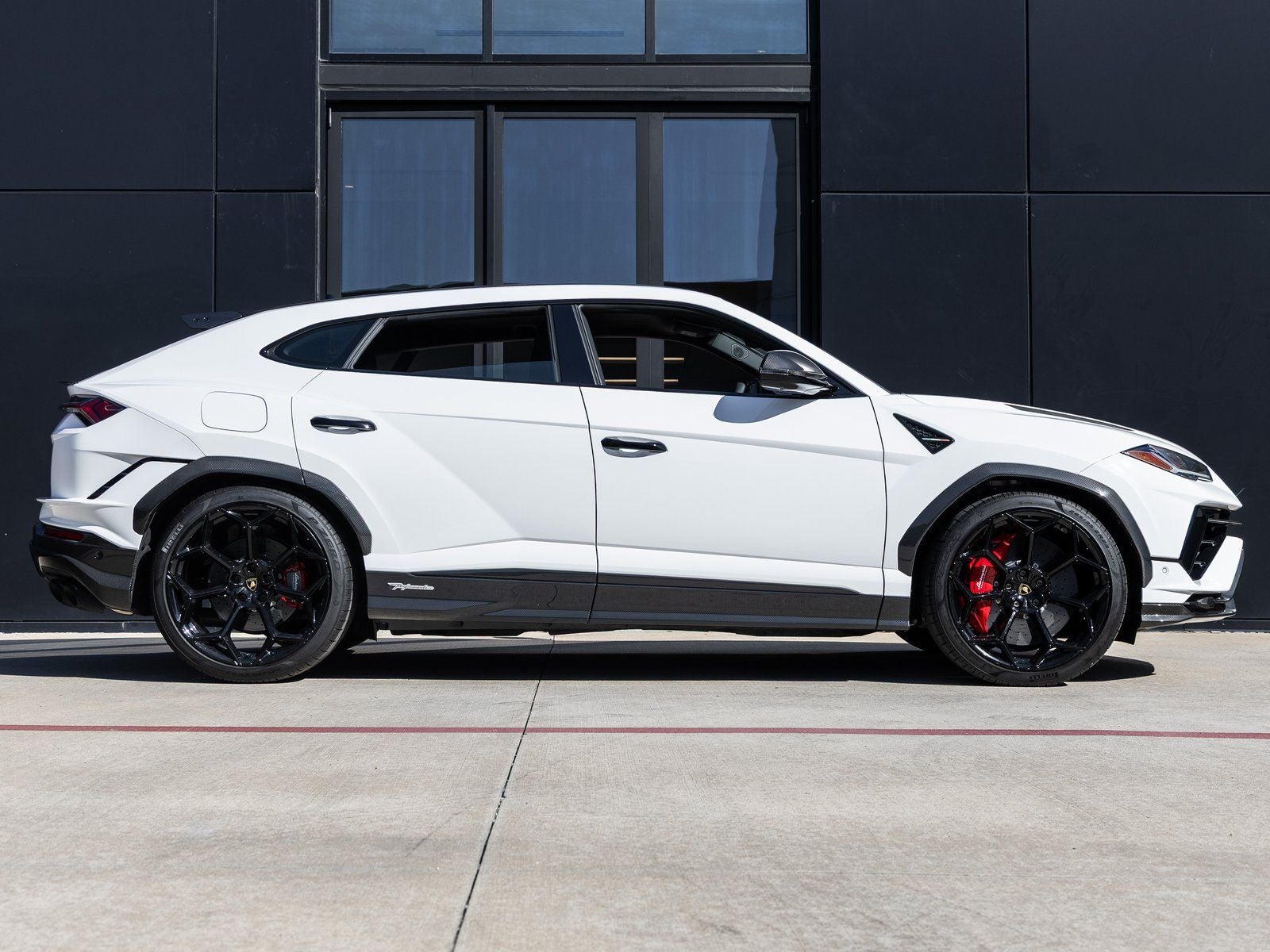 2024 Lamborghini Urus Performante