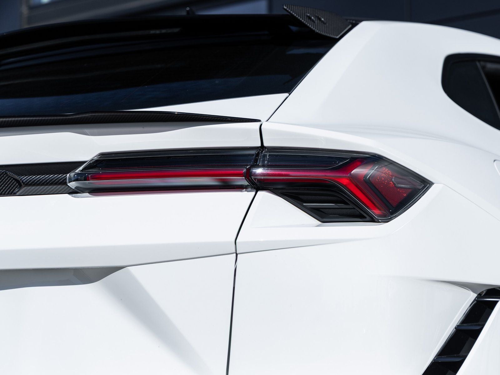 2024 Lamborghini Urus Performante