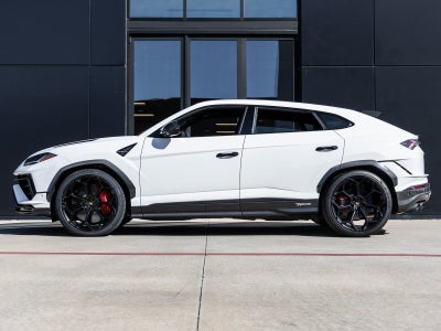 2024 Lamborghini Urus Performante