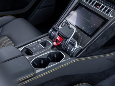 2024 Lamborghini Urus Performante