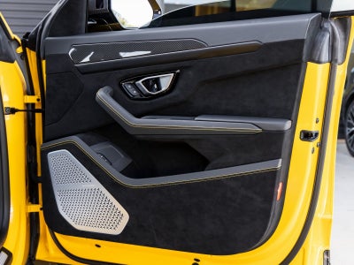 2024 Lamborghini Urus Performante