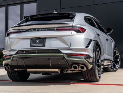 2024 Lamborghini Urus Performante