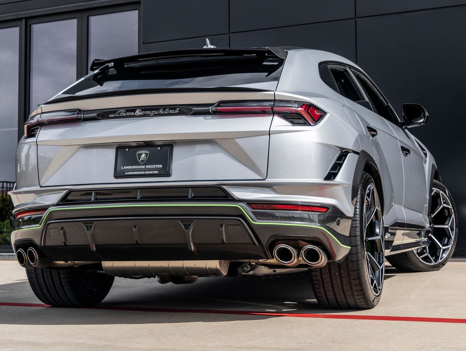 2024 Lamborghini Urus Performante