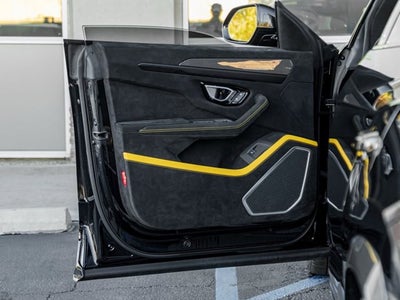 2024 Lamborghini Urus Performante