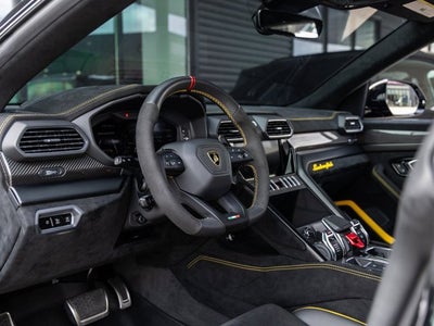 2024 Lamborghini Urus Performante